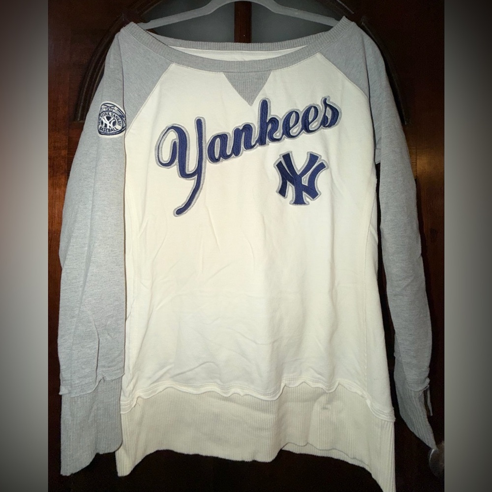 Carl Banks 4her Yankees Long Sleeve Shirt
